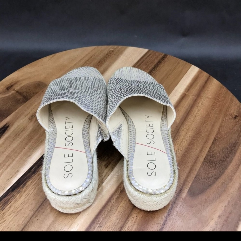 Sole Society Gold Espadrille Slides Sandals Slip On Sandals Womens Size 6